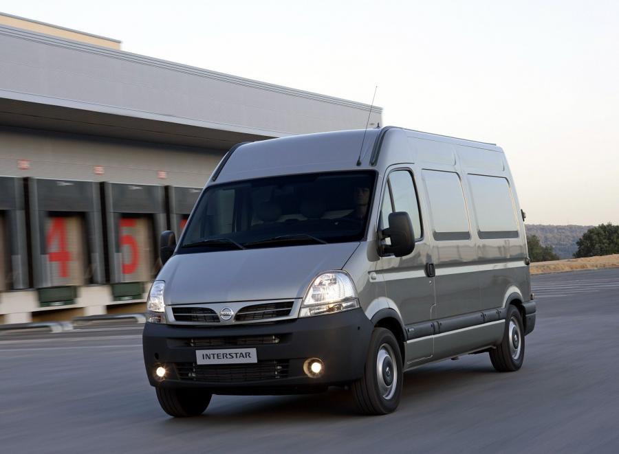  Nissan Interstar High Roof Van 2003 года  (фото 4 из 13)